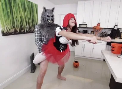 Cô nàng chén nhau nóng bỏng